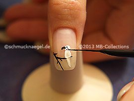 Nail art liner in the colour black