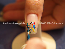 Nail art liner in the colour dark green