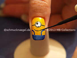 Nail art liner in the colour black