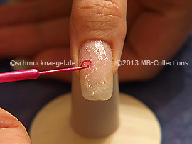 Nail art liner in the colour fuchsia
