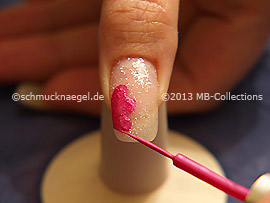 Nail art liner in the colour fuchsia