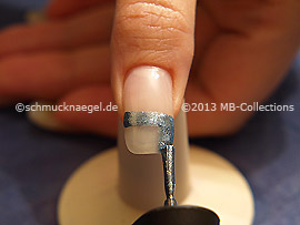 Nail lacquer in the colour denim blue