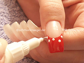 nail art pen in the colour white