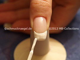 Nail lacquer in the colour white