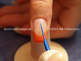 Nail art liner in the colours blue and red
