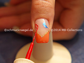 Nail art liner in the colours blue and red