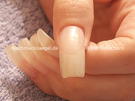 Tip: We recommend to begin with the thumb