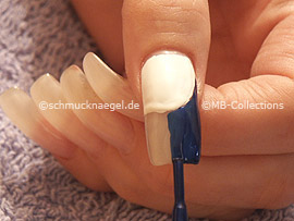 nail art pen or nail polish in the colour dark-blue
