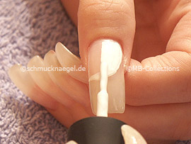 nail polish in the colour white