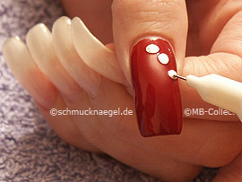nail art pen in the colour white