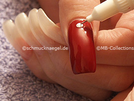 nail art pen in the colour white