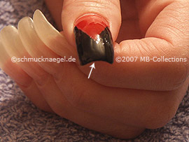 nail lacquer in the colour black