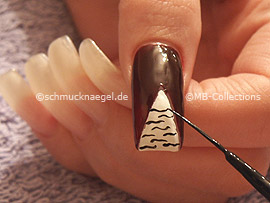 nail art liner in the colour black