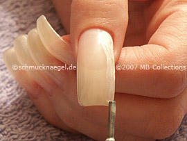 nail lacquer in the colour light pink
