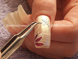3D nail sticker in the form of a dragonfly or butterfly and the tweezers