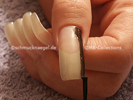 nail lacquer in the colour black