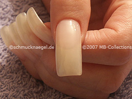 Tip: We recommend to begin with the thumb