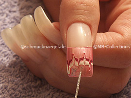 nail art liner in the colour silver-glitter