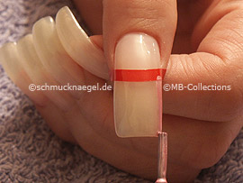 nail lacquer in the colour pink
