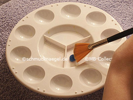 fan brush (Number: 4)