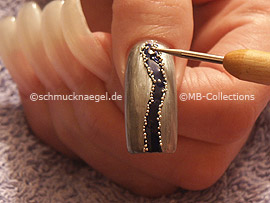 spot-swirl and strass stones