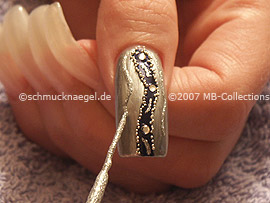 nail art liner in the colour silver-glitter