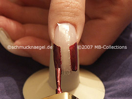 nail lacquer in the colour copper