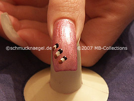 nail art pens in the colours white and bronze