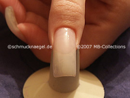 Tip: We recommend to begin with the thumb