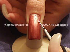 nail art liner in the colour silver