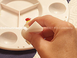 small triangular sponge