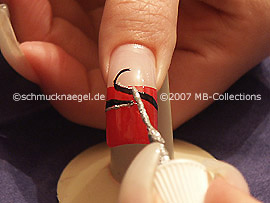 nail art liner in the colour silver-glitter