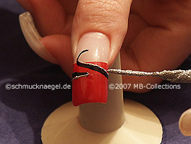 nail art liner in the colour silver-glitter