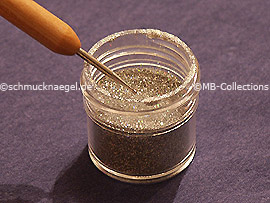 spot-swirl and glitter powder