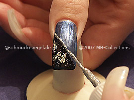nail art liner in the colour silver-glitter