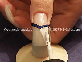 nail lacquer in the colour white