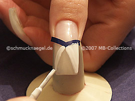 nail lacquer in the colour white