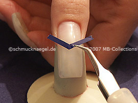 V-shaped French manicure templates and tweezers