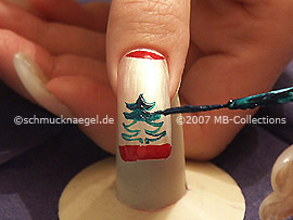 nail art liner in the colour dark green