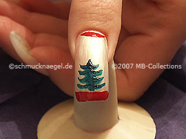 nail art liner in the colour dark green