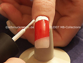 Nail lacquer in the colour white
