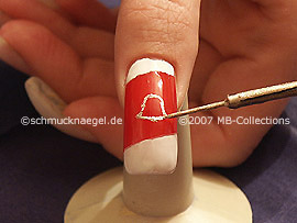 Nail art liner in the colour gold