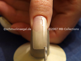 Nail lacquer in the colour bright beige